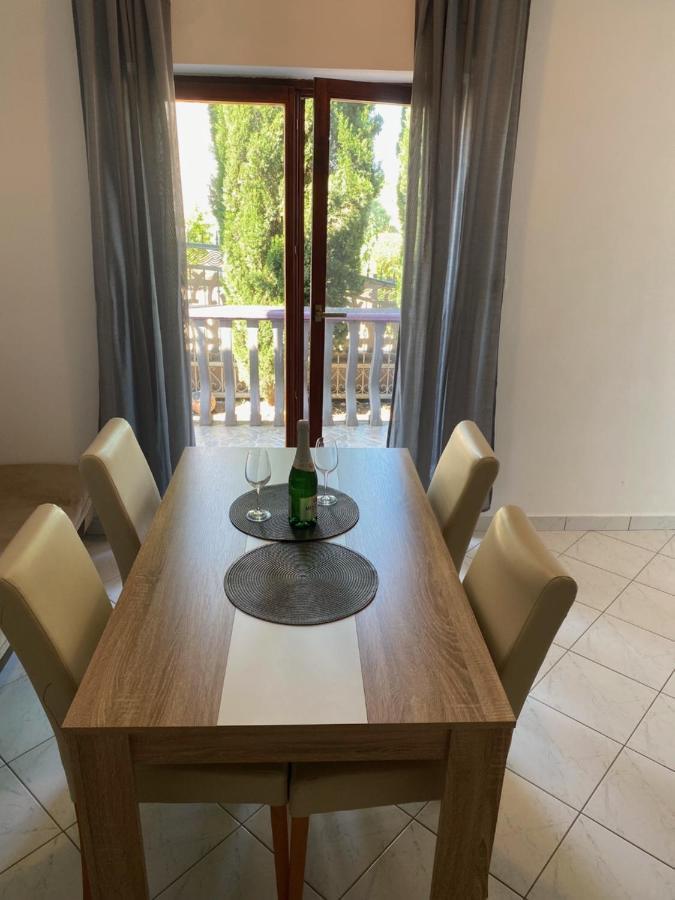 Apartmani Nika Bibinje Bagian luar foto